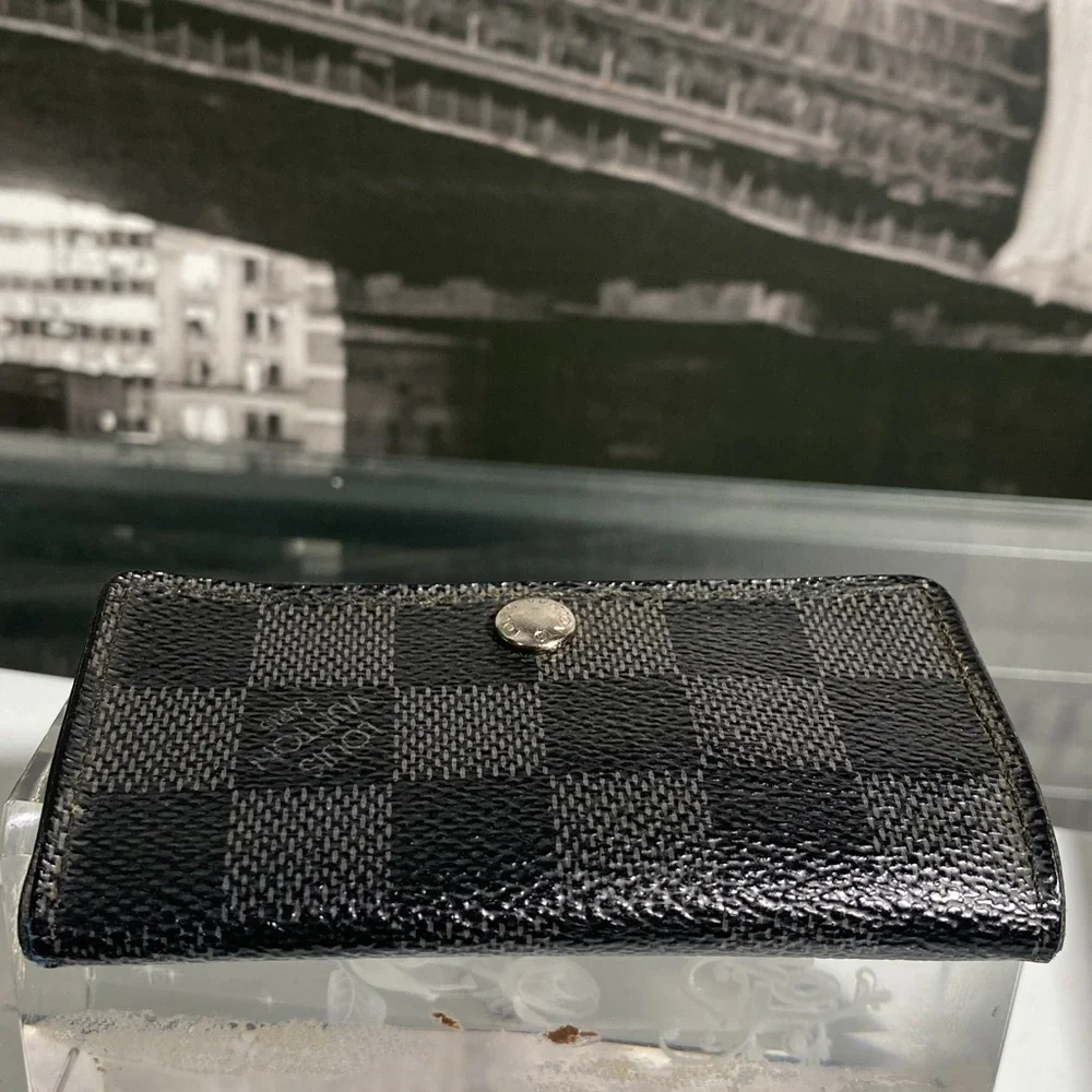 Authentic Louis Vuitton Black Damier Graphite Key Pouch